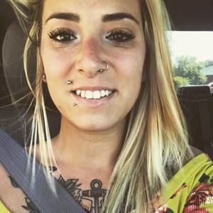 Meet your Posher, Caitlyn